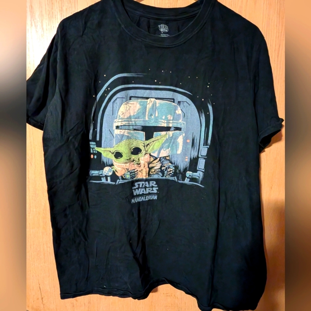Men's Star Wars Mandalorian & Grogu T-Shirt